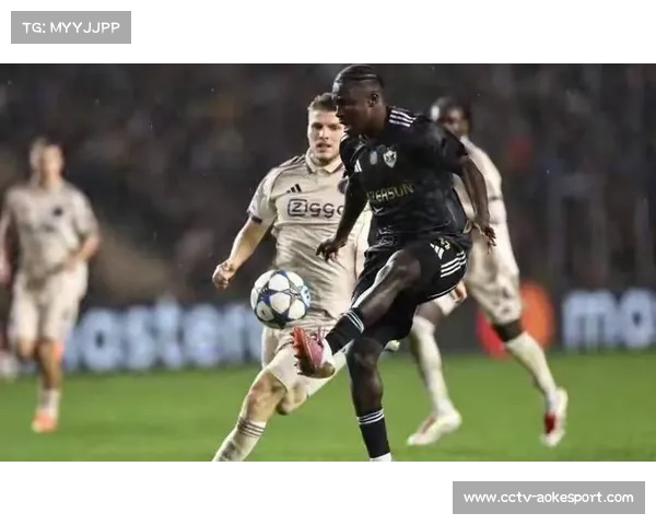 【欧冠联赛赛事·赛后·战报》阿贾克斯逆转比利亚雷亚尔,爱德华森89分钟绝杀